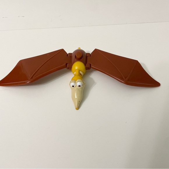 Land Before Time Dinosaur Toy Petrie Pterodactyl - Picture 1 of 11